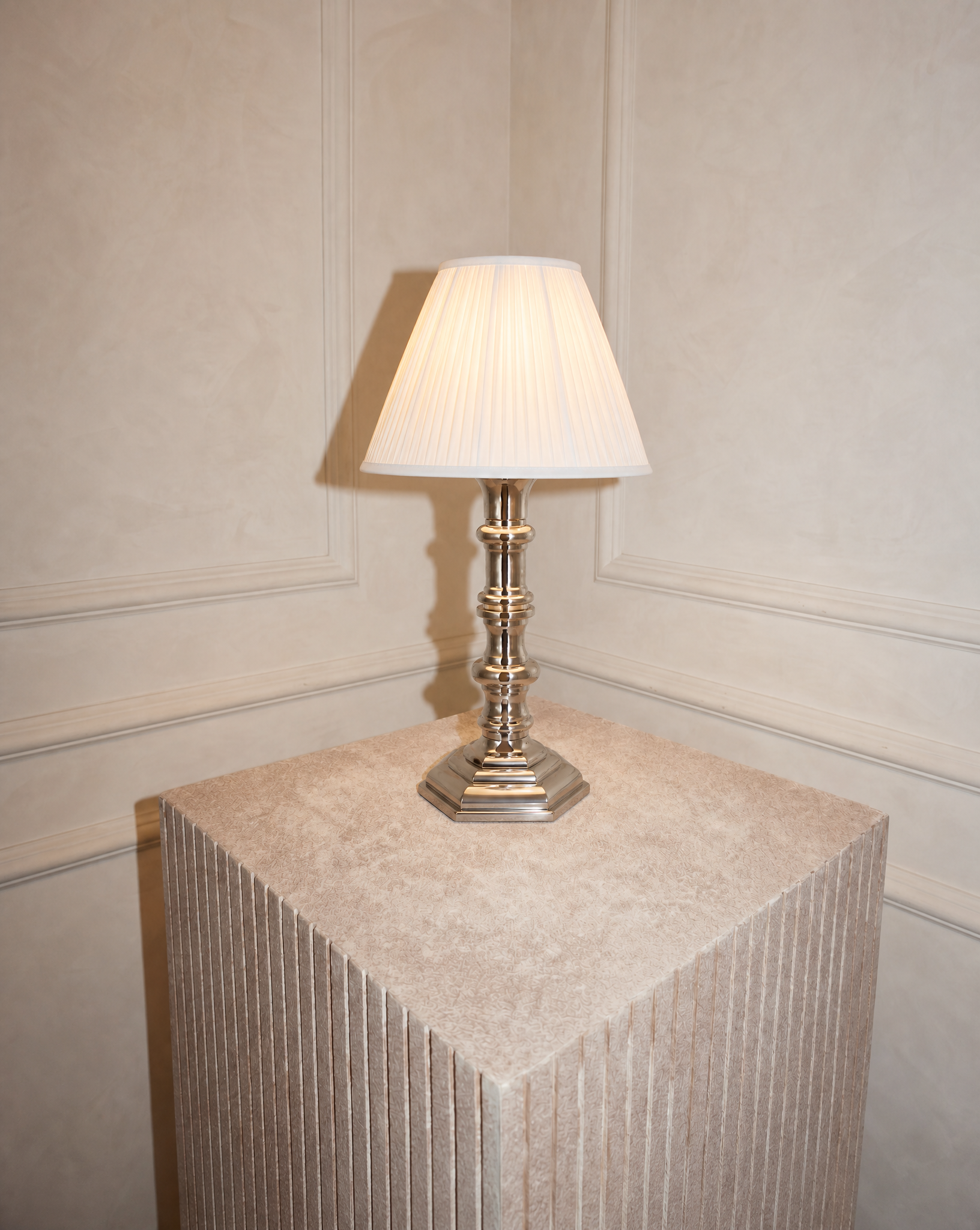 Thatcher 21" Cordless Table Lamp in Silver